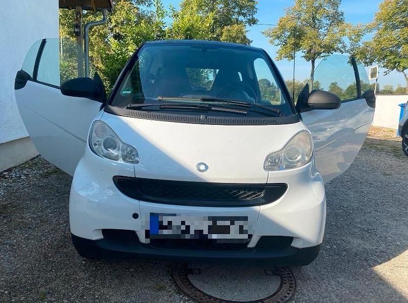Weiß Gebraucht 2009 Smart ForTwo Coupé Coupé | 3.300 € (Fairer Preis) - Bild 1/4