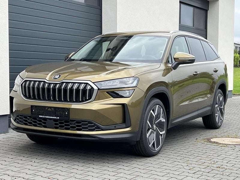 Metallic gegen aufpreis Neu 2024 Skoda Kodiaq Selection SUV | 35.260 € (Superpreis) - Bild 1/4