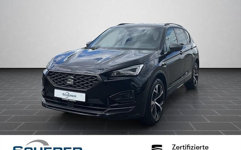 Schwarz (metallic) Gebraucht 2022 Seat Tarraco FR SUV | 26.980 € (Fairer Preis) - Bild 1/4
