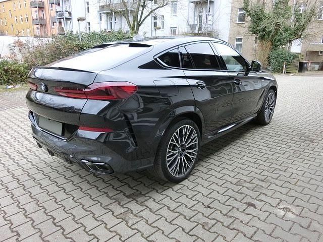 Gebraucht BMW X6 M Sport 381 PS (280 kW) 2023 Schwarz SUV