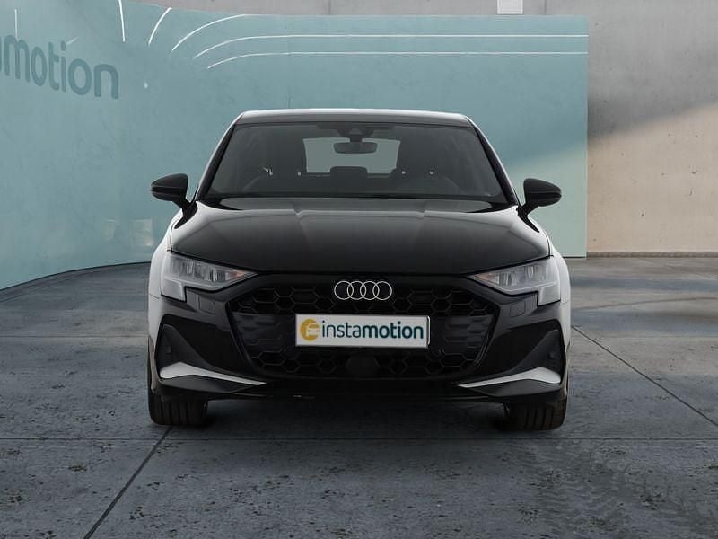 Schwarz Gebraucht 2024 Audi A3 Sportback Kleinwagen | 33.249 € (Fairer Preis) - Bild 1/1