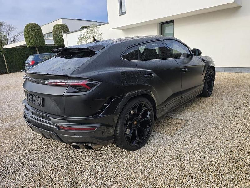 Gebraucht Lamborghini Urus 666 PS (489 kW) 2024 Schwarz SUV