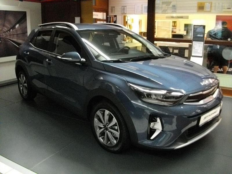 Denimblau metallic Gebraucht 2025 Kia Stonic Vision SUV | 21.999 € (Fairer Preis) - Bild 1/4