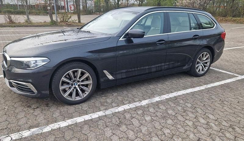 Gebraucht BMW 520 190 PS (139 kW) 2020 Grau Kombi