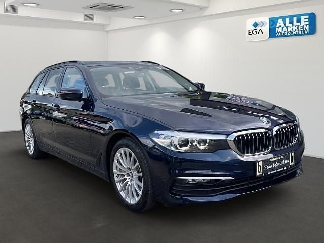 Blau Gebraucht 2018 BMW 540 Limousine | 32.990 € (Superpreis) - Bild 1/4