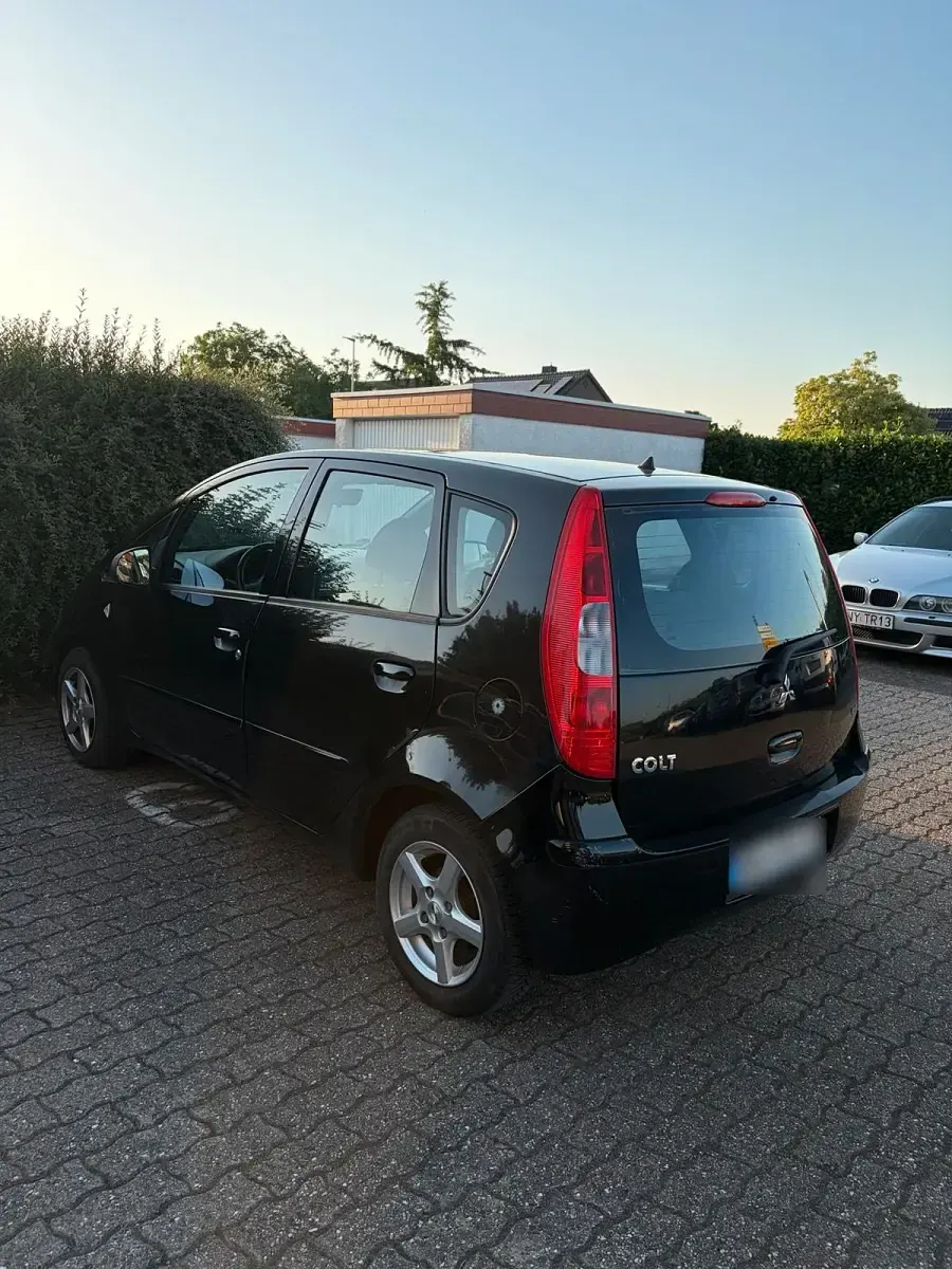 Gebraucht Mitsubishi Colt 95 PS (69 kW) 2007 Schwarz Kleinwagen