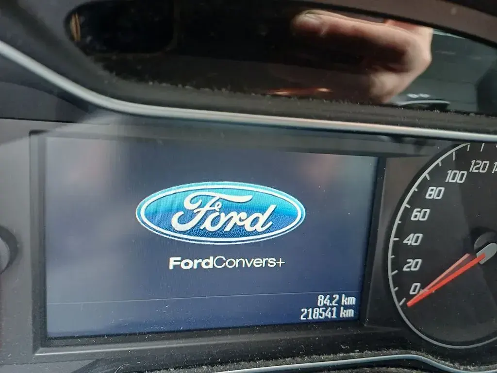 Gebraucht Ford Mondeo Titanium 116 PS (85 kW) 2011 Grau Limousine