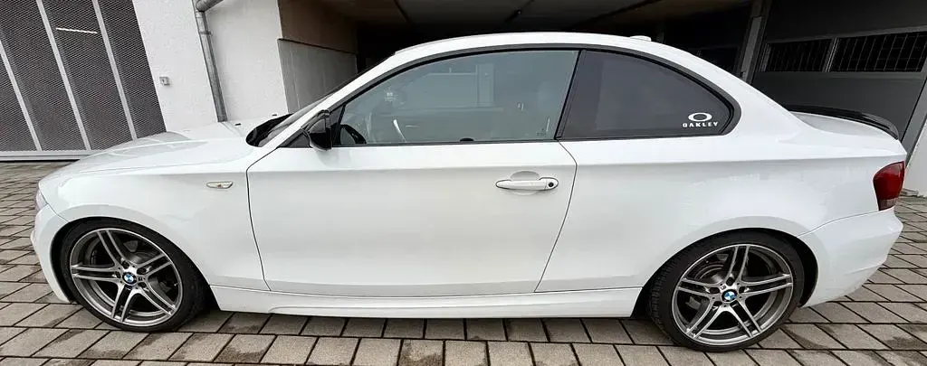 Usata BMW 120 Performance 177 CV (130 kW) 2012 Bianco Utilitaria