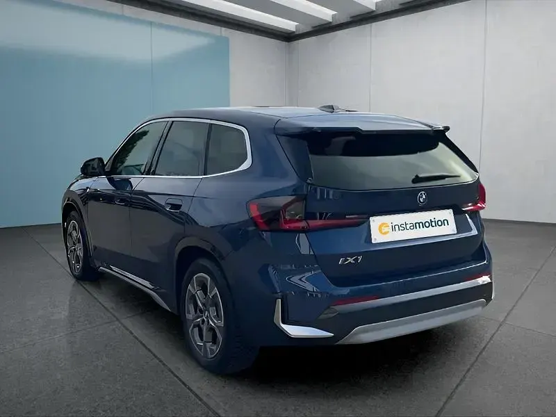 Gebraucht BMW iX1 225 kW (306 PS) 2024 Blau SUV