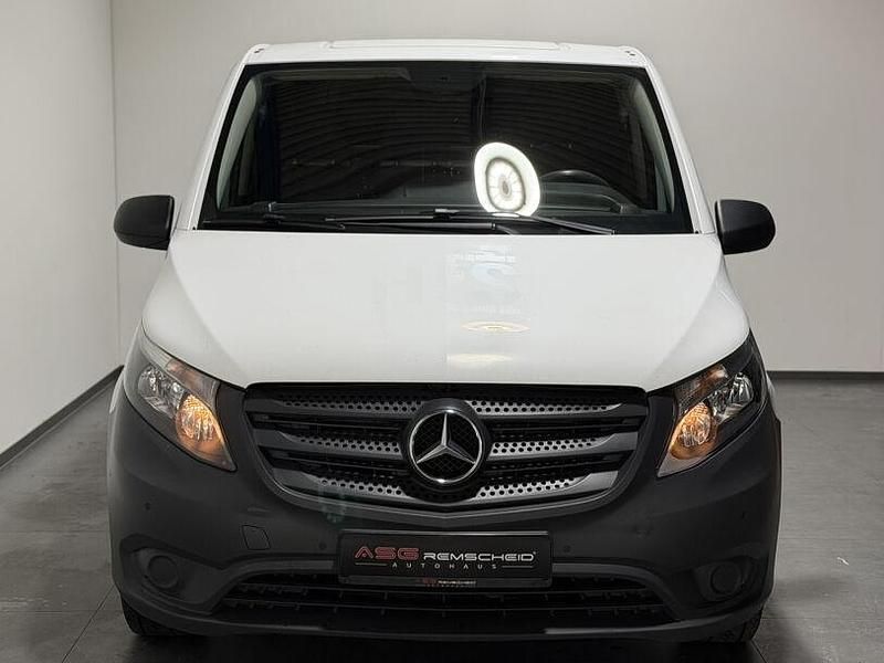 Gebraucht Mercedes Vito 114 PS (83 kW) 2017 Weiß Van