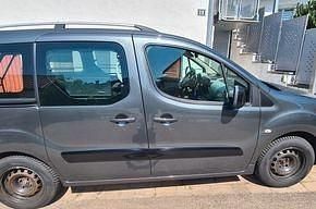 Grau Gebraucht 2013 Citroën Berlingo SELECTION Van / Kleinbus | 10.000 € (Fairer Preis) - Bild 1/4