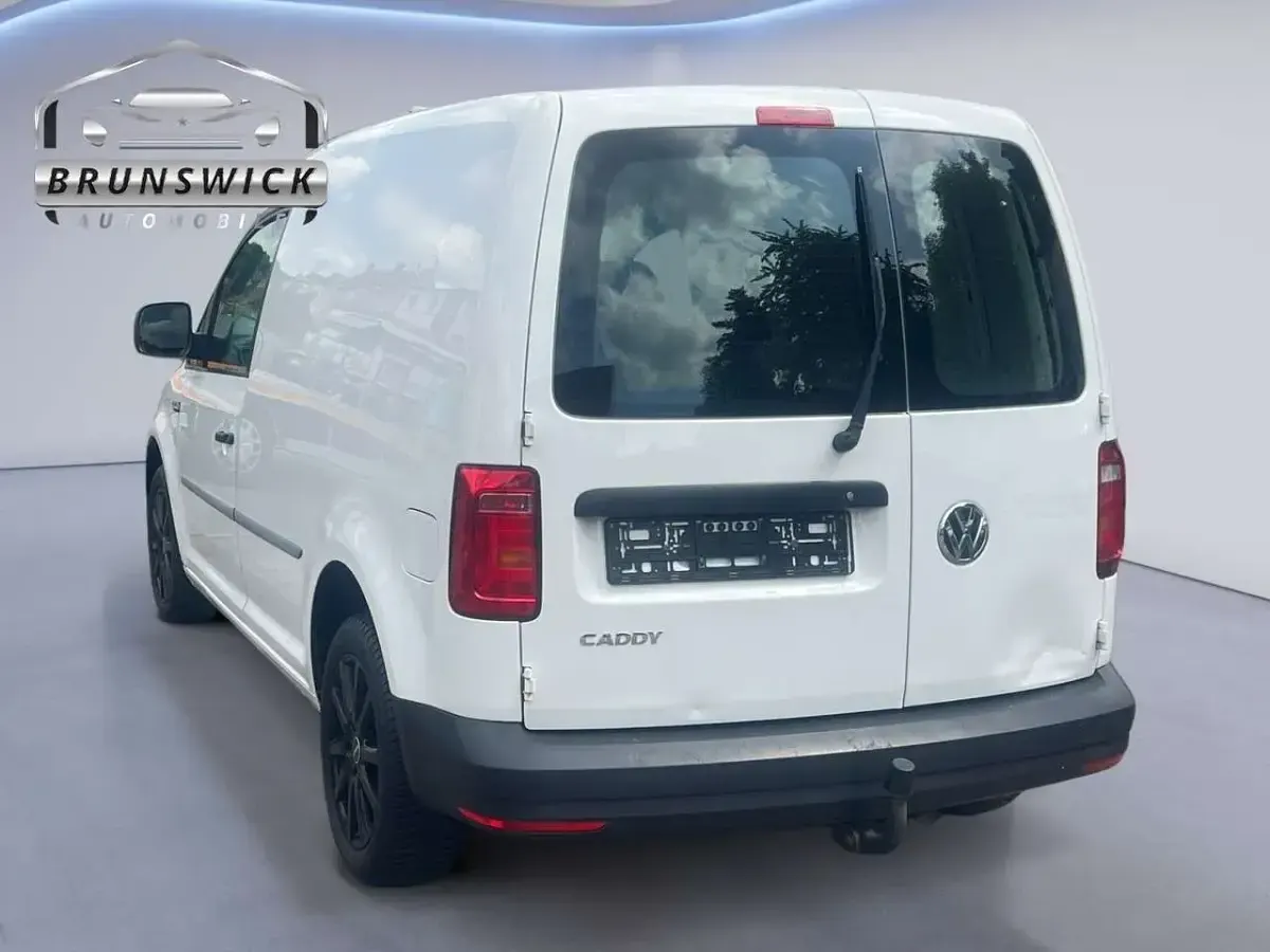 Gebraucht VW Caddy 102 PS (75 kW) 2016 Candyweiß Van / Kleinbus