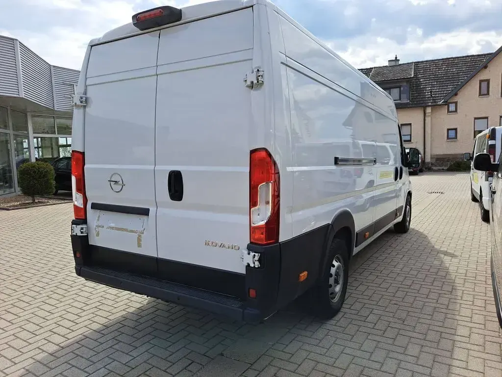 Occasion Opel Movano 140 ch (102 kW) 2024 Blanc Van