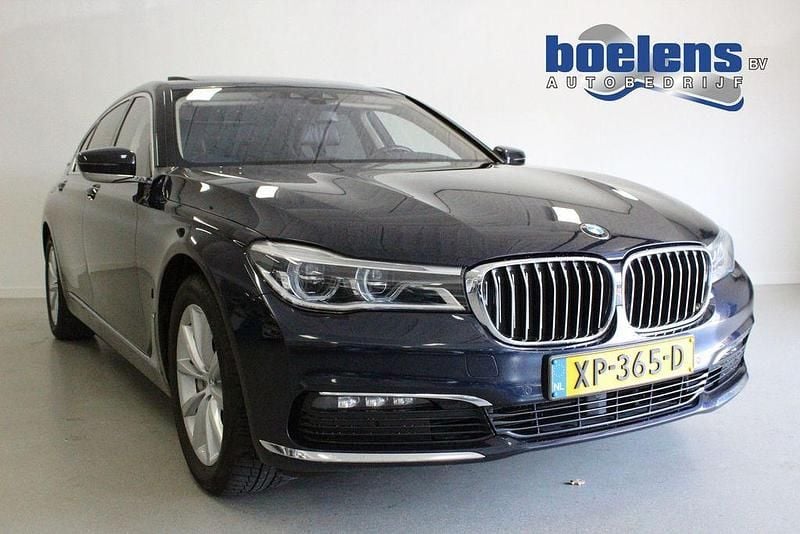 Usata BMW 740 Executive 2019 Blu Berlina