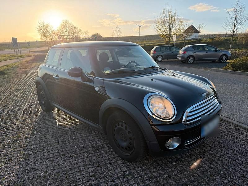 Gebraucht Mini ONE 120 PS (88 kW) 2009 Schwarz Kleinwagen