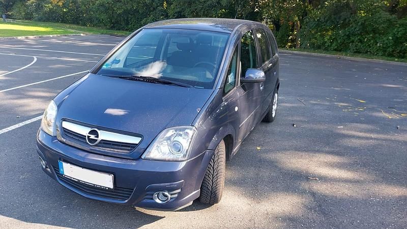 Blau Gebraucht 2009 Opel Meriva Van / Kleinbus | 2.300 € (Guter Preis) - Bild 1/4