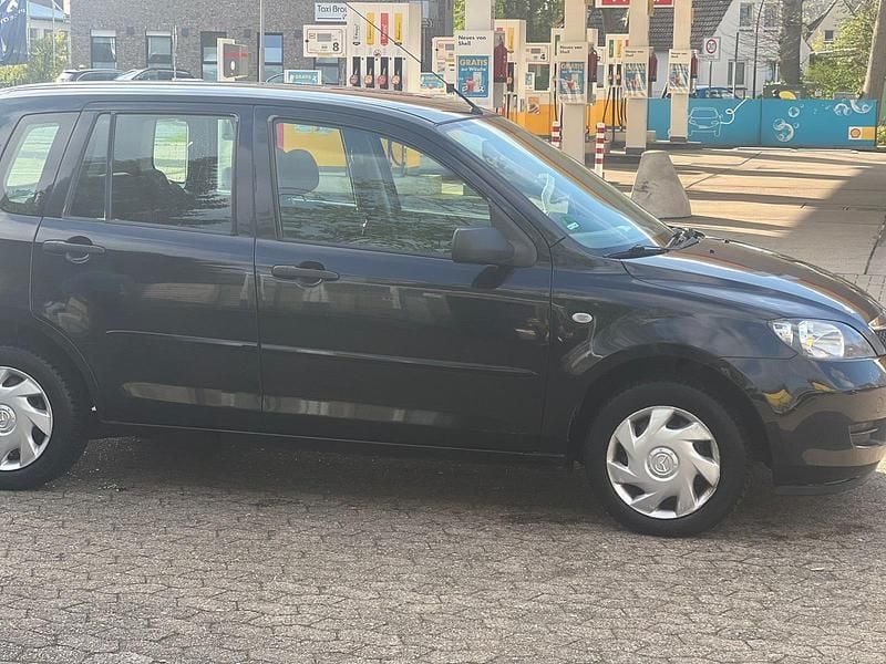 Usado Mazda 2 80 HP (58 kW) 2005 Preto Citadino