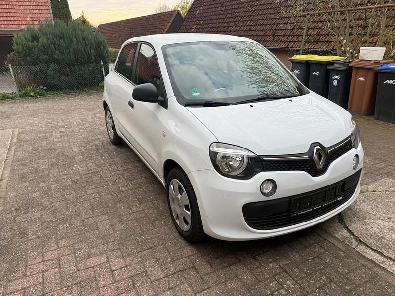 Second-hand Renault Twingo 90 CP (66 kW) 2015 Alb Hatchback