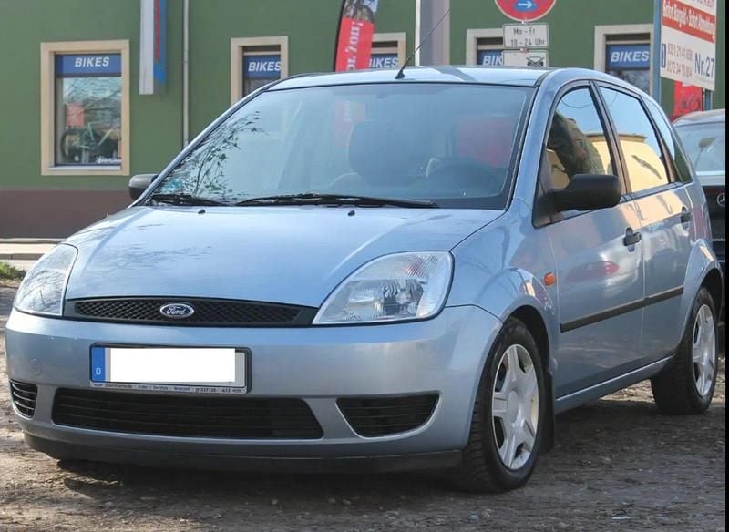 Gebraucht Ford Fiesta Ambiente 69 PS (50 kW) 2005 Blau Kleinwagen