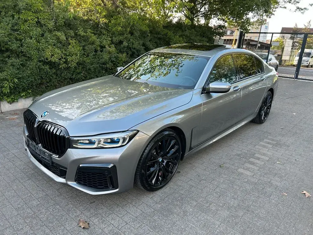 Gebraucht BMW 740L M Sport 340 PS (250 kW) 2022 Grau Limousine