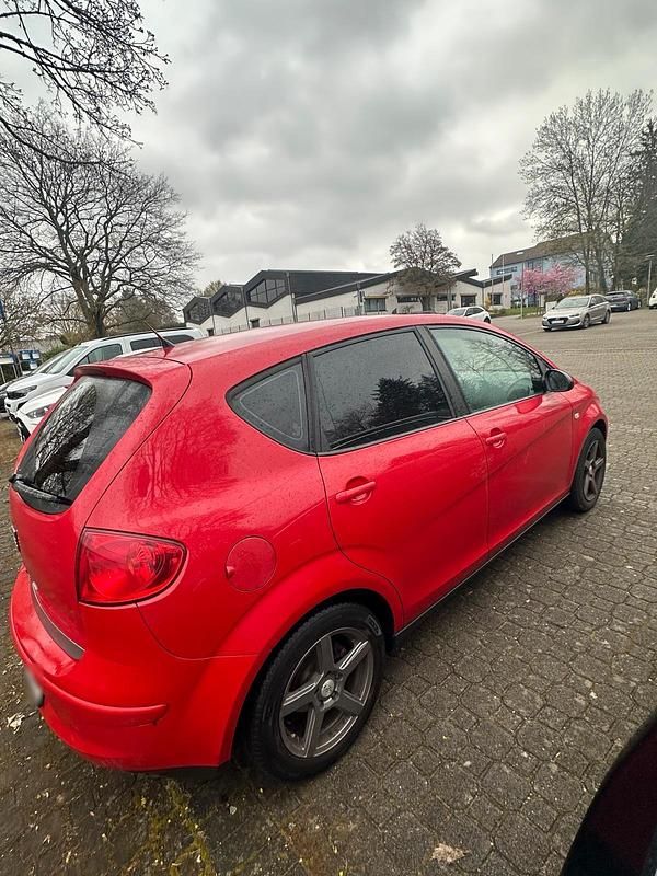 Gebraucht Seat Altea 102 PS (75 kW) 2005 Rot Van / Kleinbus