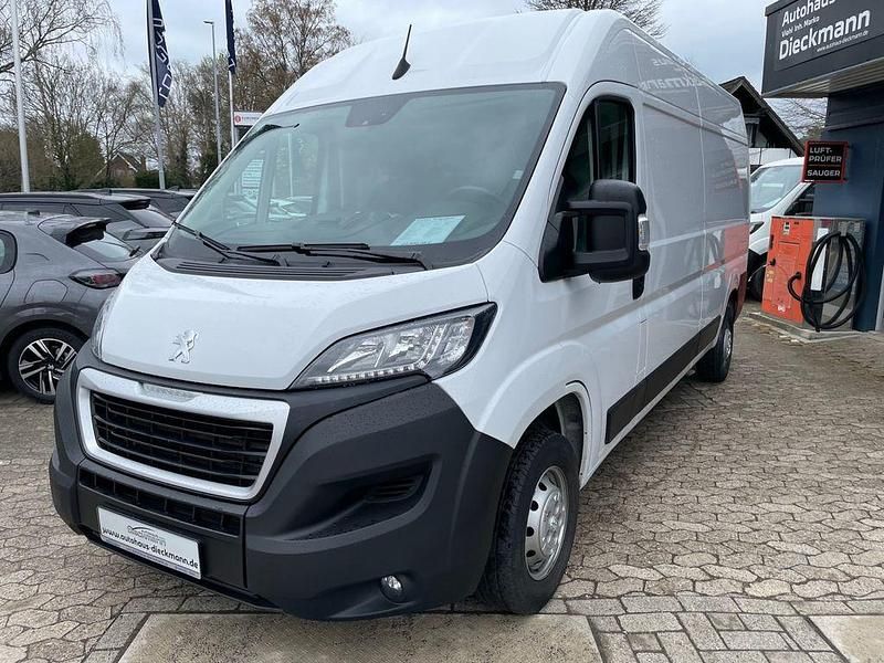 Gebraucht Peugeot Boxer 165 PS (121 kW) 2023 Weiß Van