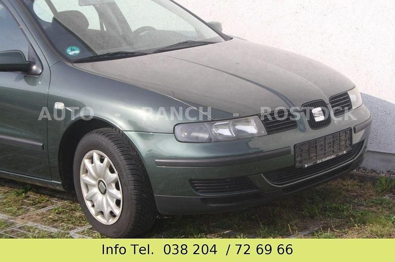 Grün Gebraucht 2003 Seat Toledo Stella Limousine | 1.500 € (Guter Preis) - Bild 1/4