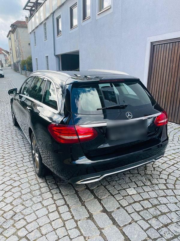 Gebraucht Mercedes C250 204 PS (150 kW) 2015 Schwarz Kombi