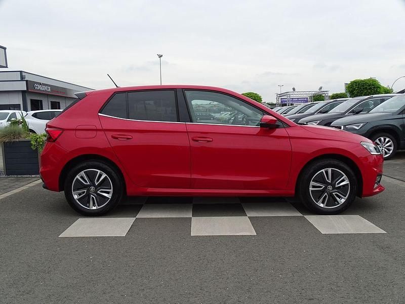 Gebraucht Skoda Fabia Style 110 PS (80 kW) 2021 Rot velvet rot metallic (metallic) Kleinwagen