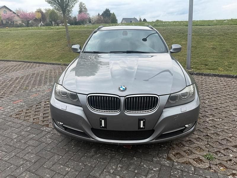 Second-hand BMW 318 M Sport 143 CP (105 kW) 2012 Gri Break
