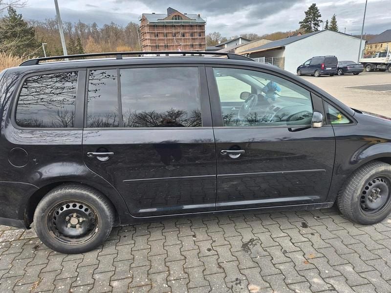Gebraucht VW Touran 106 PS (77 kW) 2007 Schwarz Van / Kleinbus