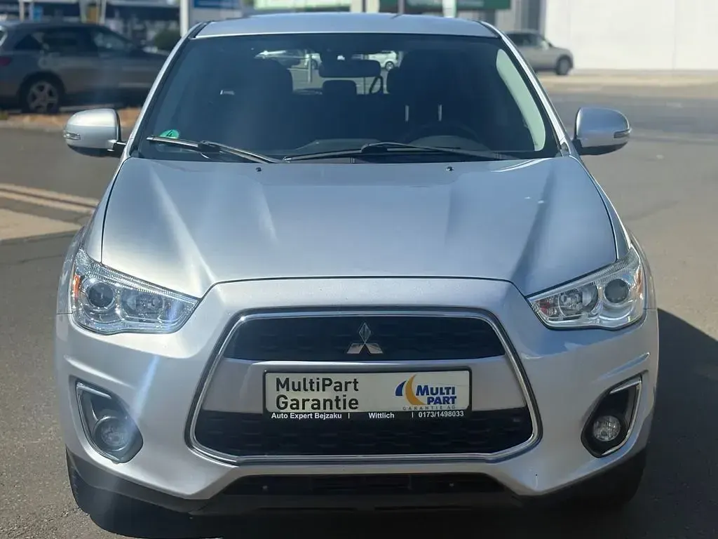 Gebraucht Mitsubishi ASX Classic Collection 150 PS (110 kW) 2015 Silber SUV