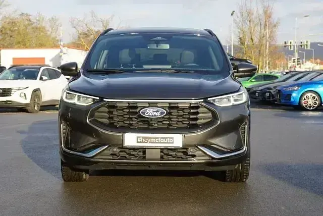 Gebraucht Ford Kuga ST-Line X 186 PS (136 kW) 2025 Grau SUV