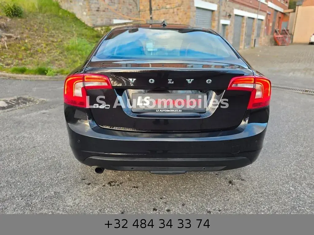 Gebraucht Volvo S60 114 PS (83 kW) 2012 Schwarz Limousine