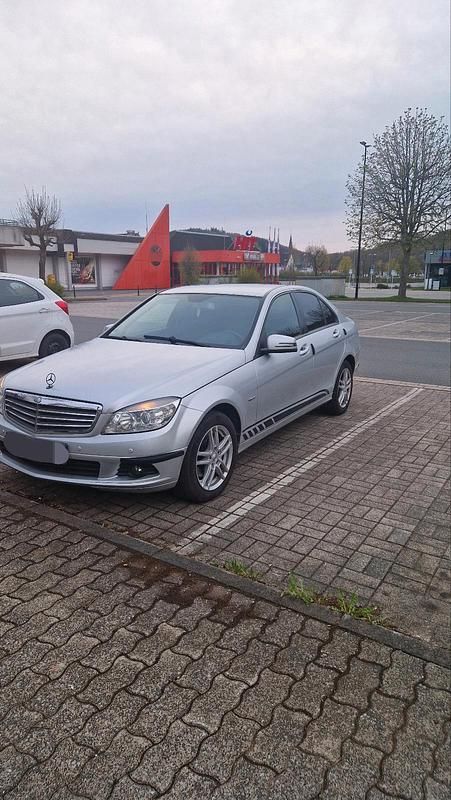 Gebraucht Mercedes C220 170 PS (125 kW) 2009 Limousine