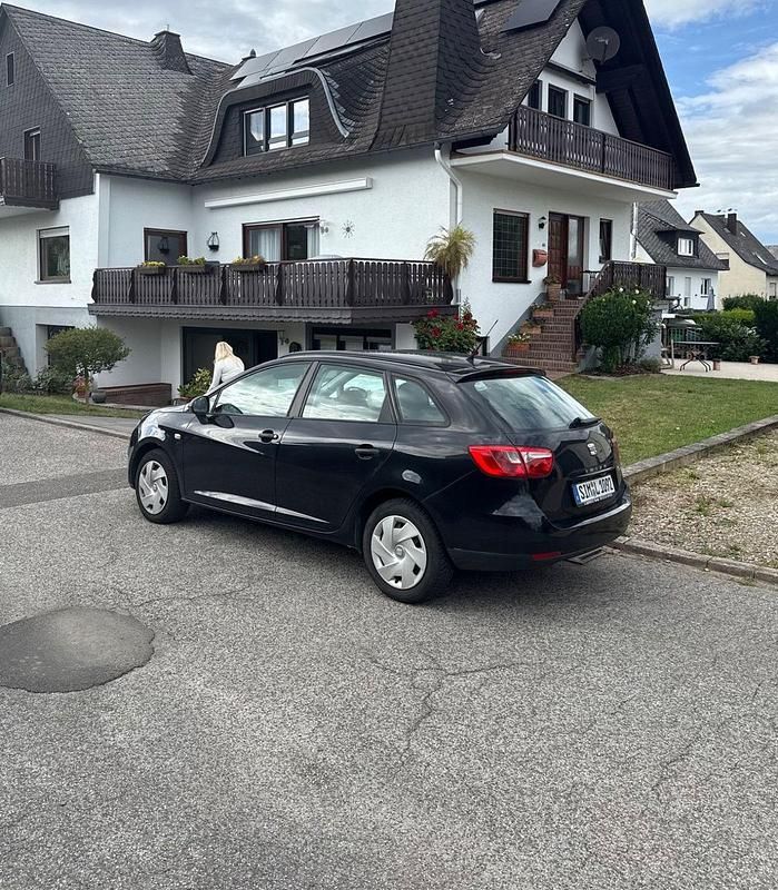 Schwarz Gebraucht 2012 Seat Ibiza ST Style Kombi | 4.900 € (Fairer Preis) - Bild 1/4