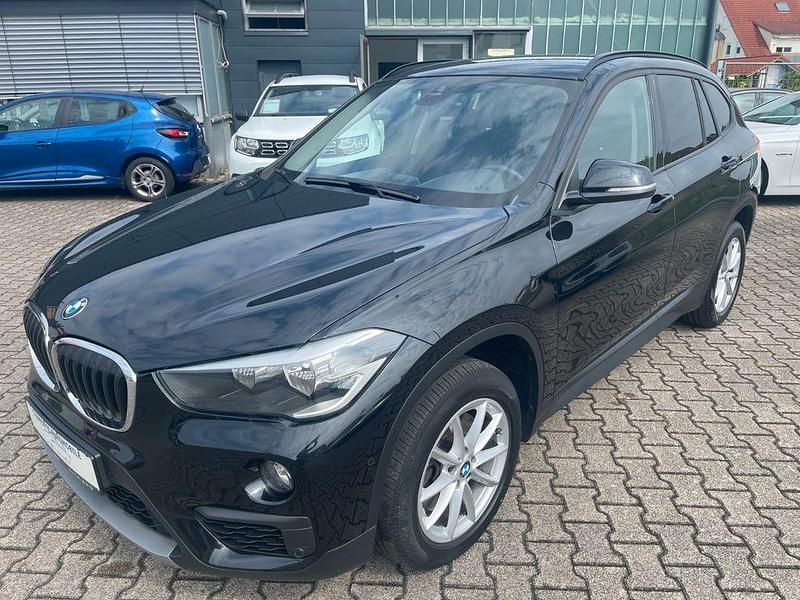 Gebraucht BMW X1 Advantage 192 PS (141 kW) 2018 Black sapphire metallic SUV