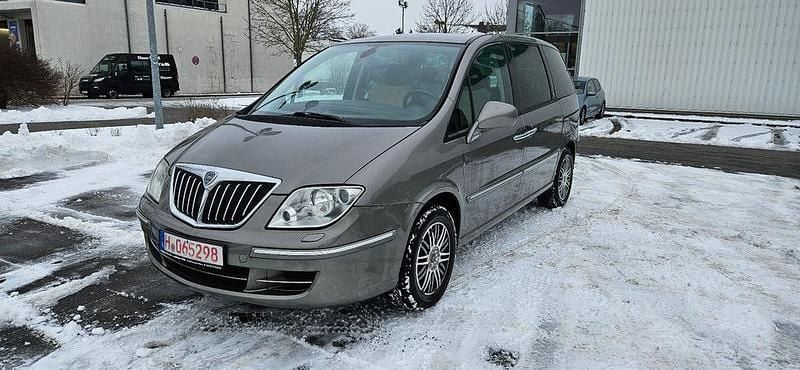 Gebraucht 2010 Lancia Phedra Van / Kleinbus | 3.900 € - Bild 1/4