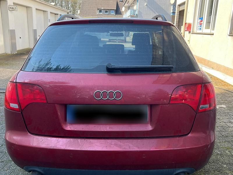 Gebraucht Audi A4 163 PS (119 kW) 2006 Rot Limousine