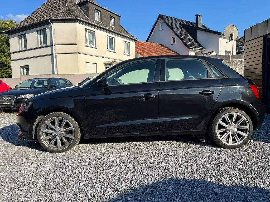 Gebraucht Audi A1 Sportback Sport 122 PS (89 kW) 2013 Schwarz Kleinwagen