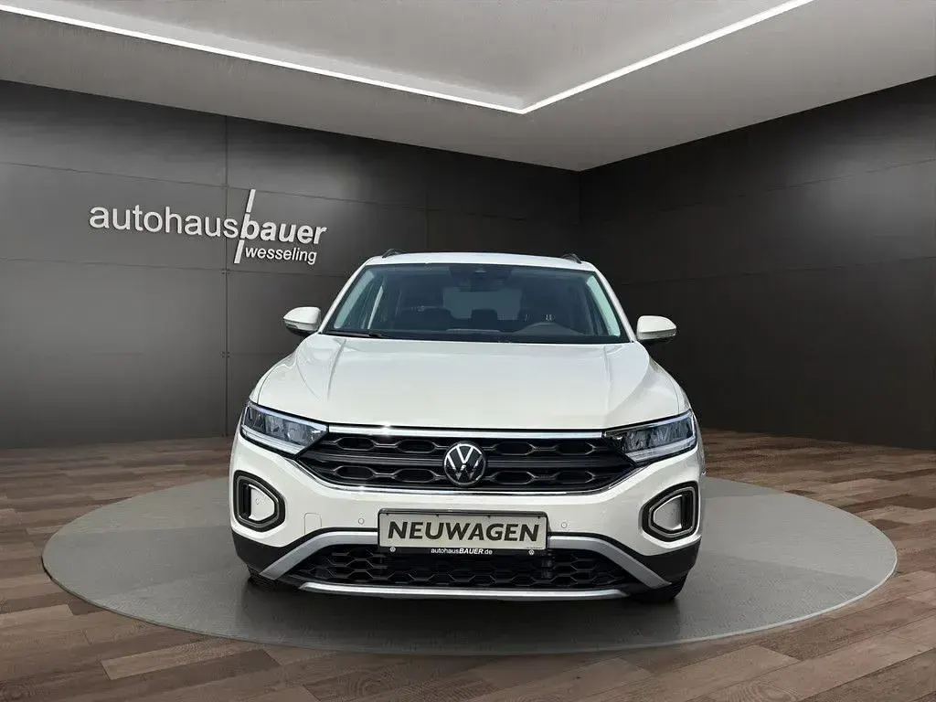 Gebraucht VW T-Roc Life 116 PS (85 kW) 2025 Ascotgrau SUV