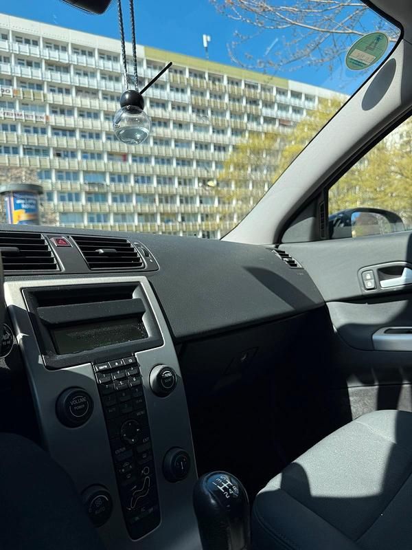Używany Volvo C30 125 KM (91 kW) 2007 Czarny Hatchback