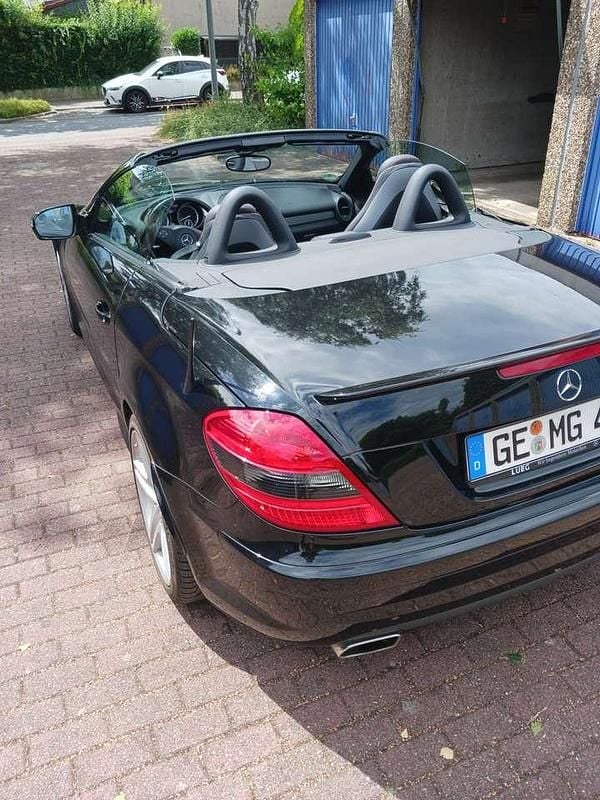 Schwarz Gebraucht 2008 Mercedes SLK280 Cabrio | 15.500 € (Fairer Preis) - Bild 1/4