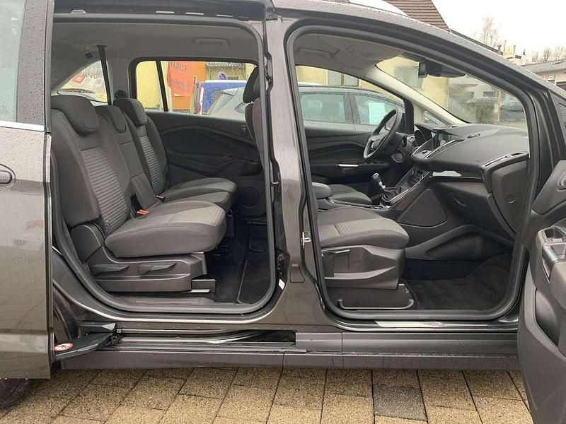 Gebraucht Ford Grand C-Max Titanium 150 PS (110 kW) 2019 Magneticgrau (metallic) Van / Kleinbus