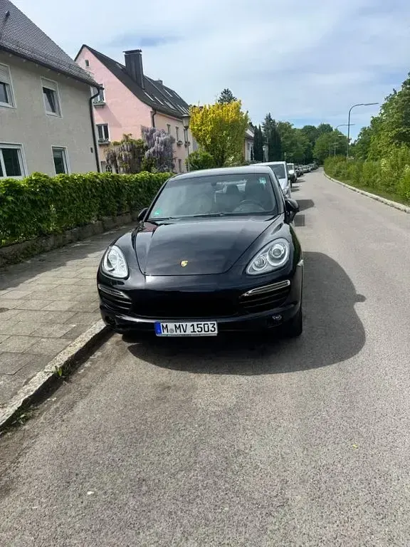 Second-hand Porsche Cayenne 245 CP (180 kW) 2013 Negru SUV