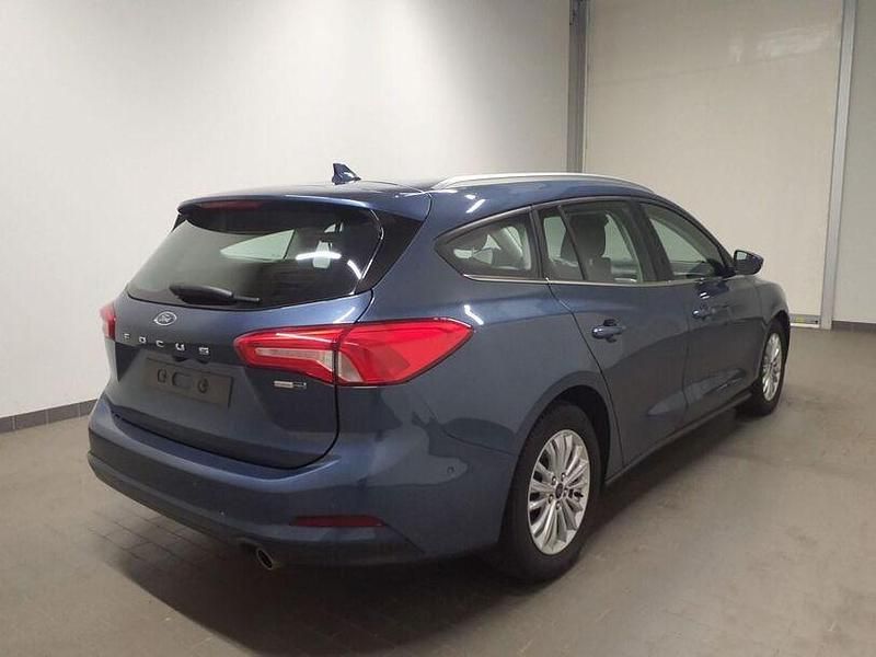 Gebraucht Ford Focus Titanium 125 PS (91 kW) 2021 Blau Limousine