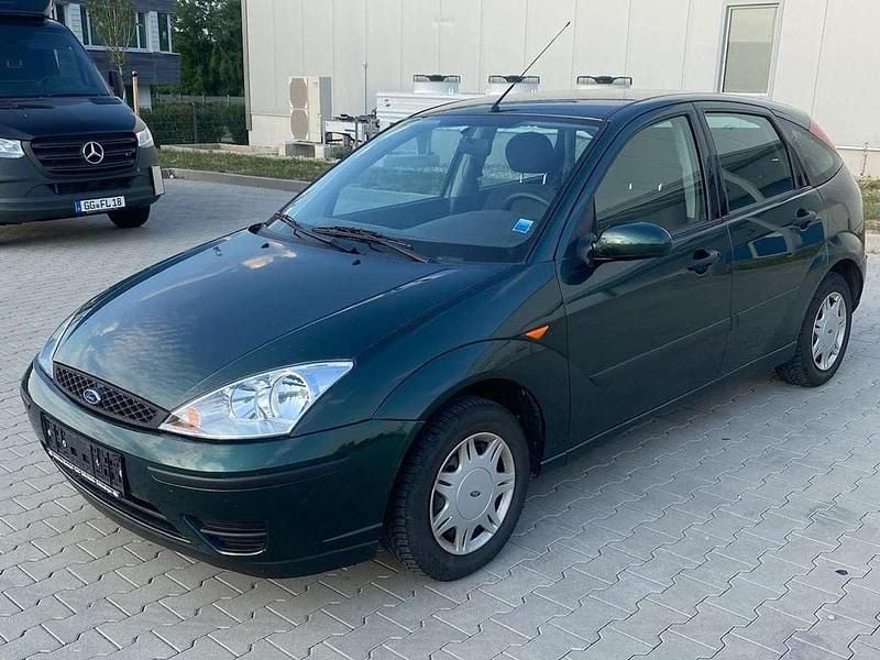 Second-hand Ford Focus 101 CP (74 kW) 2004 Verde Hatchback