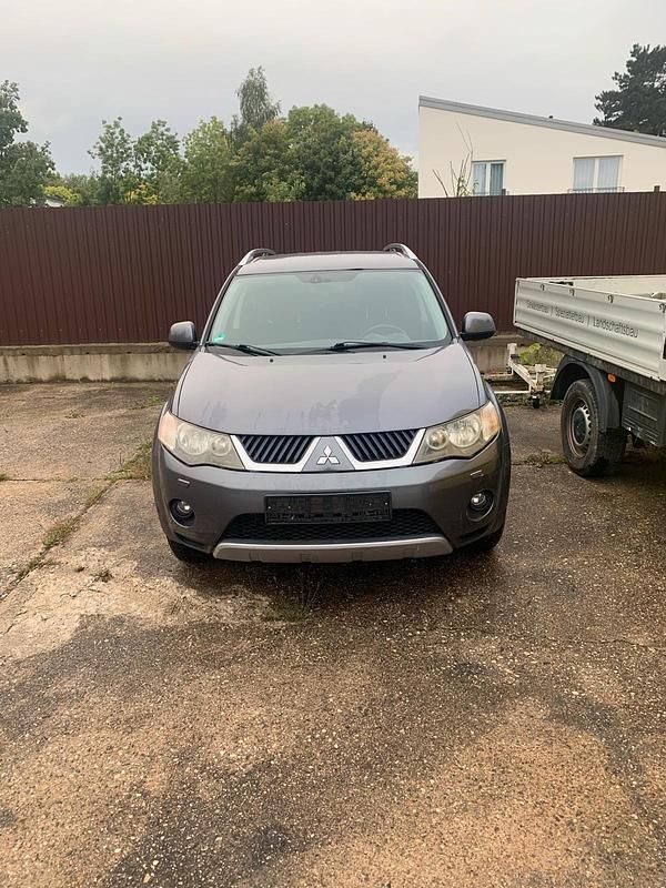 Gebraucht Mitsubishi Outlander 170 PS (125 kW) 2008 Grau SUV