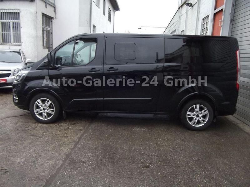Gebraucht Ford Transit Titanium 170 PS (125 kW) 2018 Schwarz Van / Kleinbus
