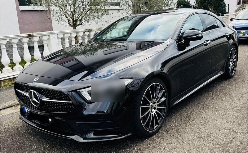 Gebraucht Mercedes CLS300 AMG line 245 PS (180 kW) 2019 Schwarz Coupé